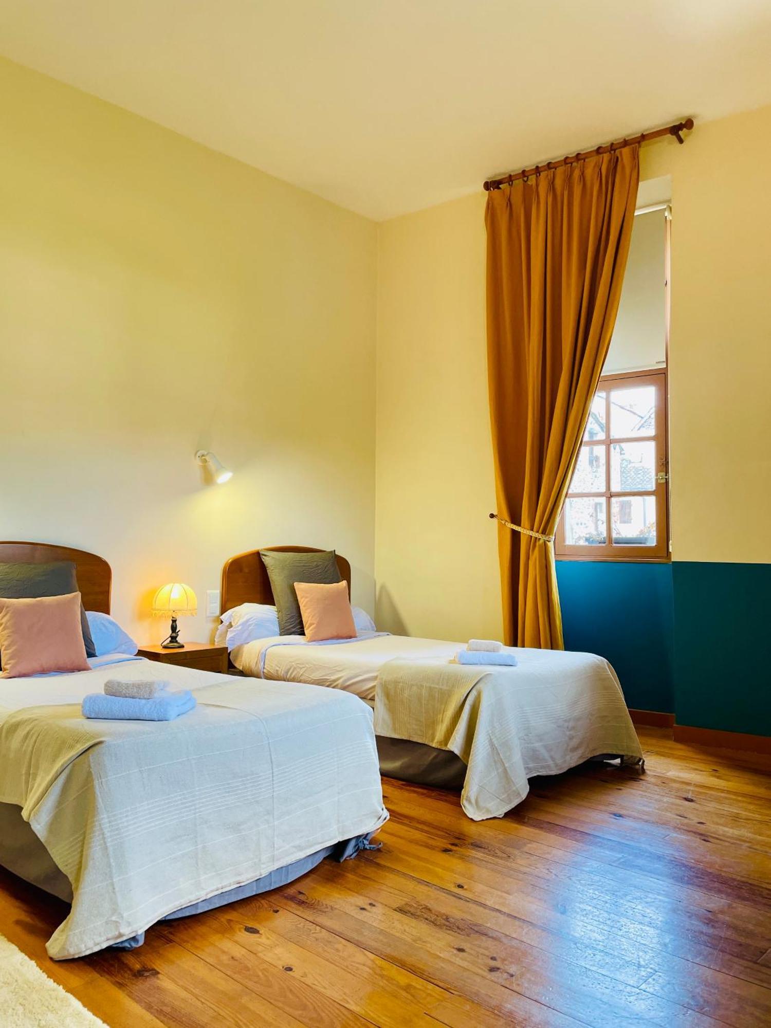 Appart'Hotel - Au Vieux Palais Еспалион Екстериор снимка